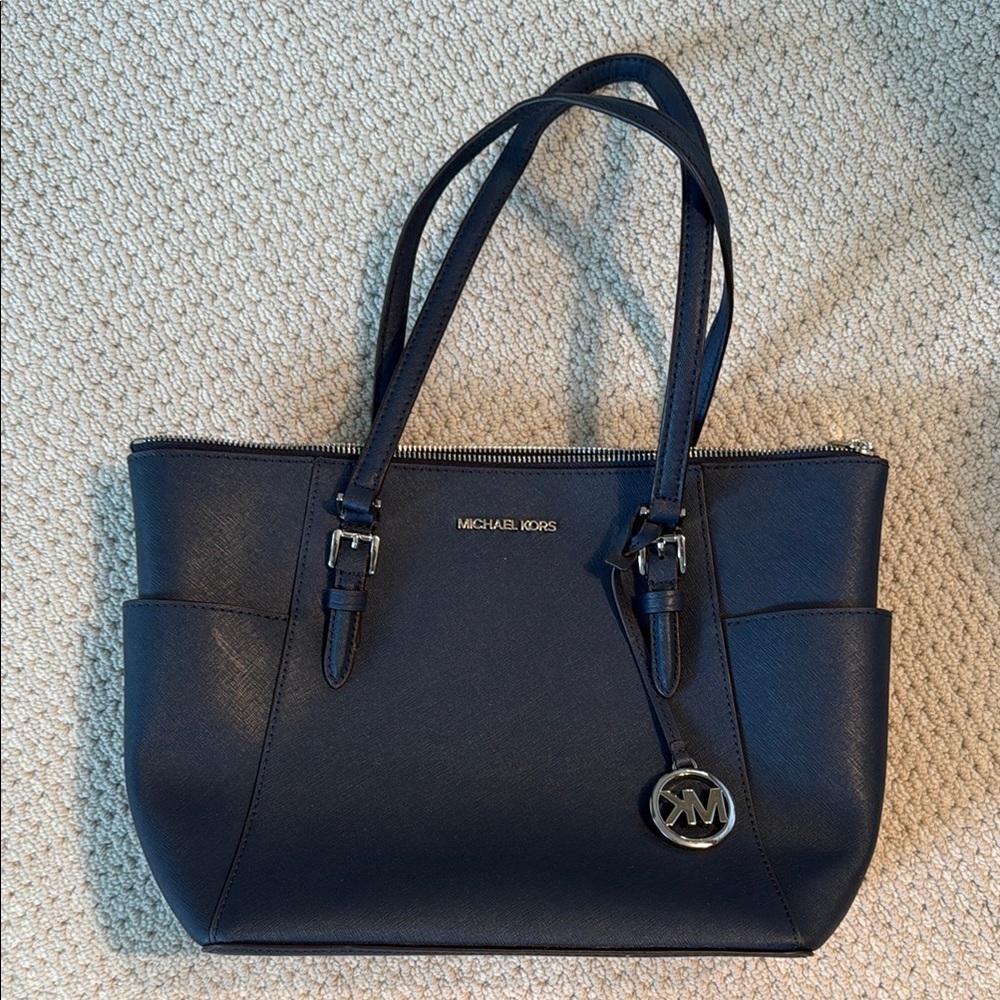 Michael Kors Blue Tote Bag with Structured Design and Signature Charm